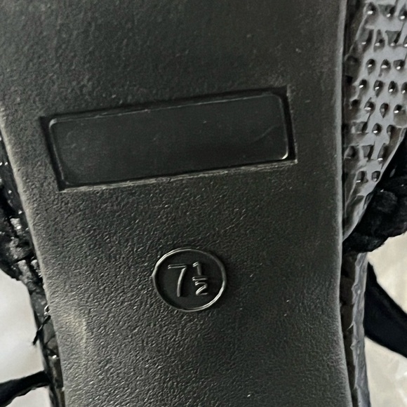 Black Heels Platform Shoes NWT - Picture 5 of 8